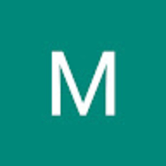 Meet your Posher, Mia - Picture 1 of 1